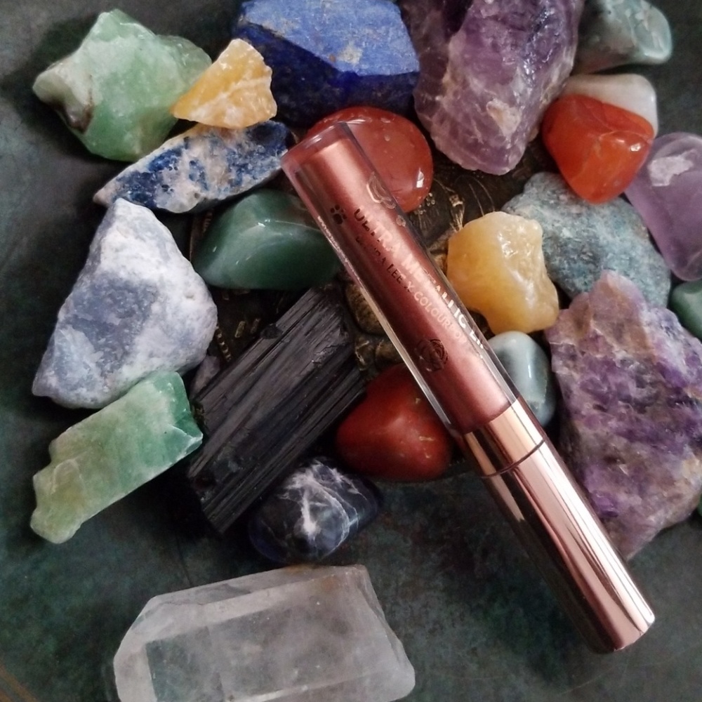 Colourpopxlauralee ultra metallic lip